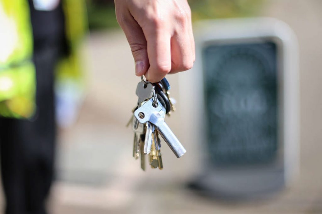 Key Holding Keyholding